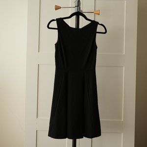 Kate Spade New York Bow Detail Fit and Flare Sleeveless Ponte Dress in Black